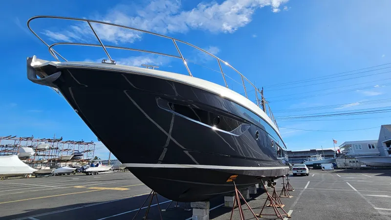 Slide: The Image of Azimut Atlantis 50 2015 - 80