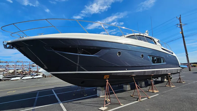 Slide: The Image of Azimut Atlantis 50 2015 - 81