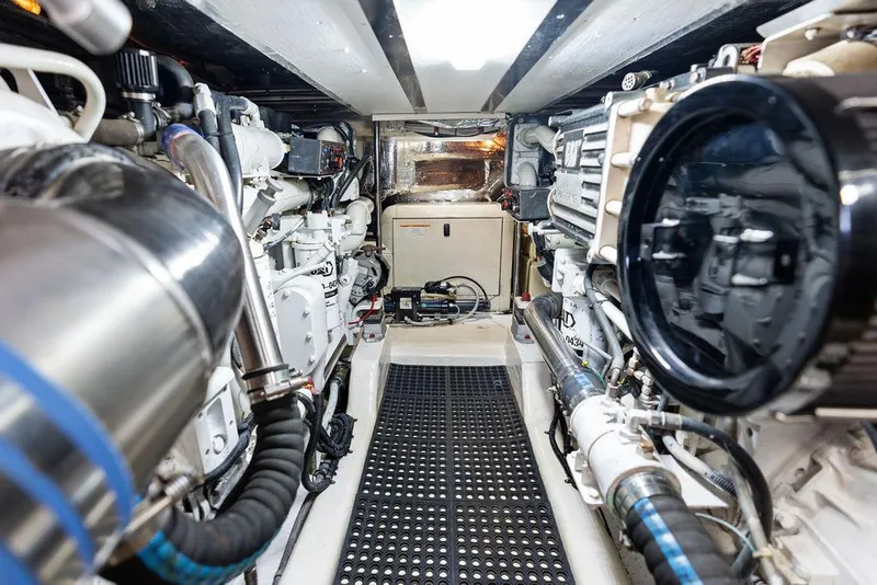 Slide: The Image of Riviera 48 2001 - 58