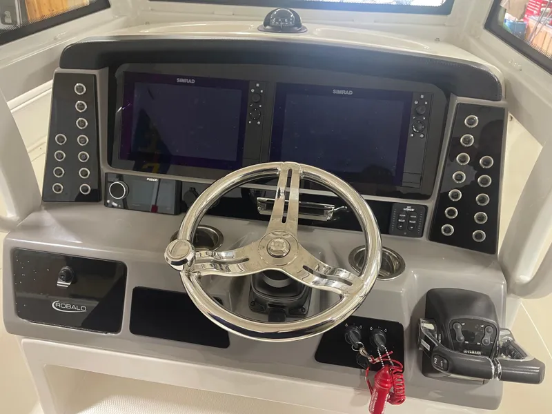 Slide: The Image of Robalo R272 Center Console 2020 - 12