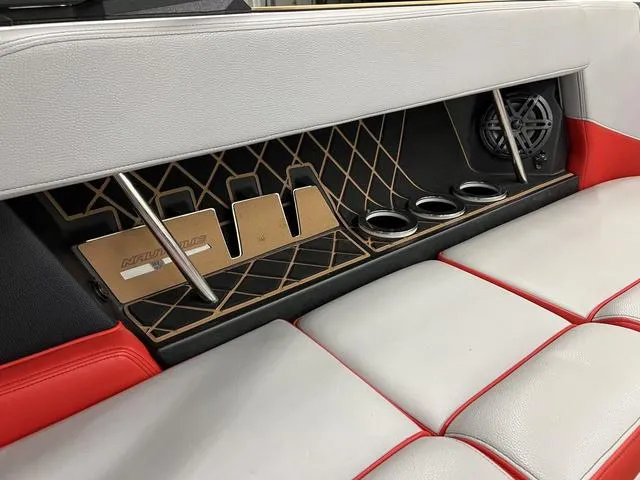 Slide: The Image of Nautique Super Air Nautique GS24 2021 - 15