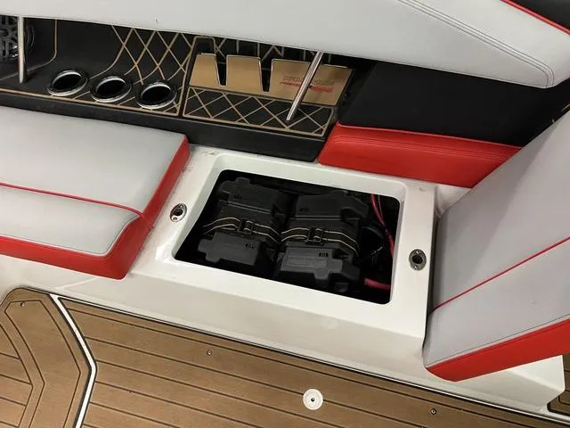 Slide: The Image of Nautique Super Air Nautique GS24 2021 - 17