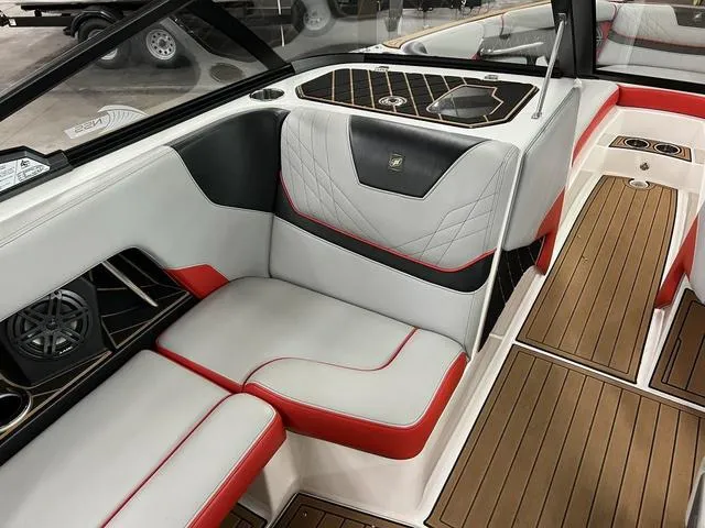 Slide: The Image of Nautique Super Air Nautique GS24 2021 - 18