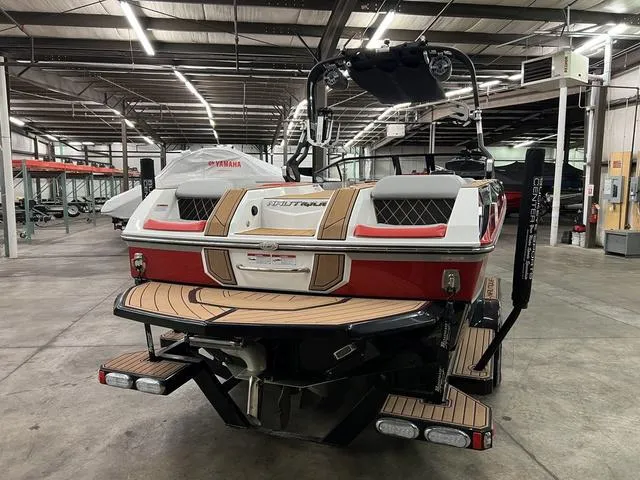 Slide: The Image of Nautique Super Air Nautique GS24 2021 - 4