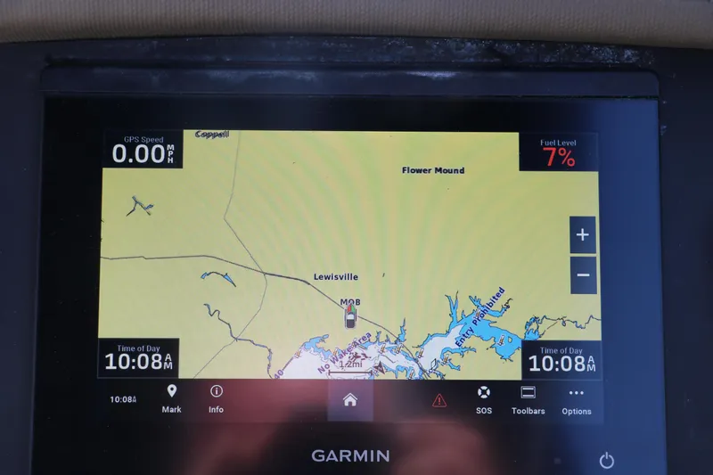 Slide: The Image of Garmin GPS display on 2014 Regal 2500 RX Bowrider, showing map and fuel level. - 31
