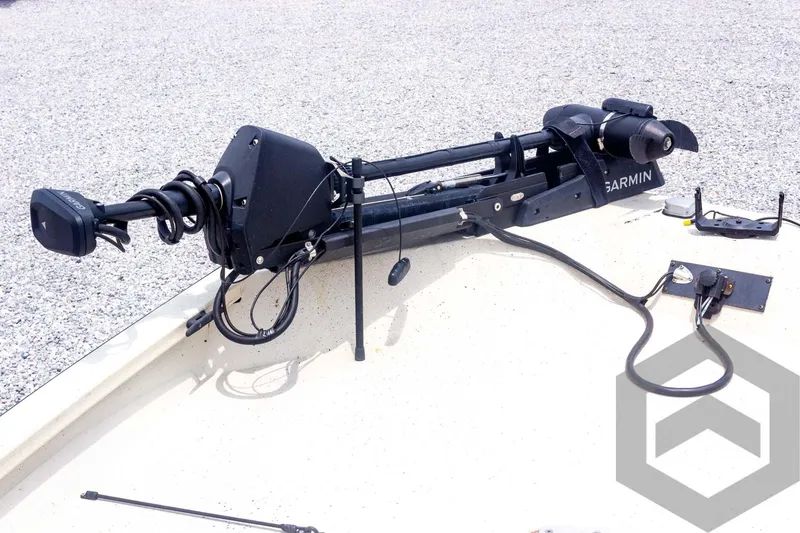 Slide: The Image of Trolling motor on 2008 Xpress HD18SCA boat, mounted on deck. - 14