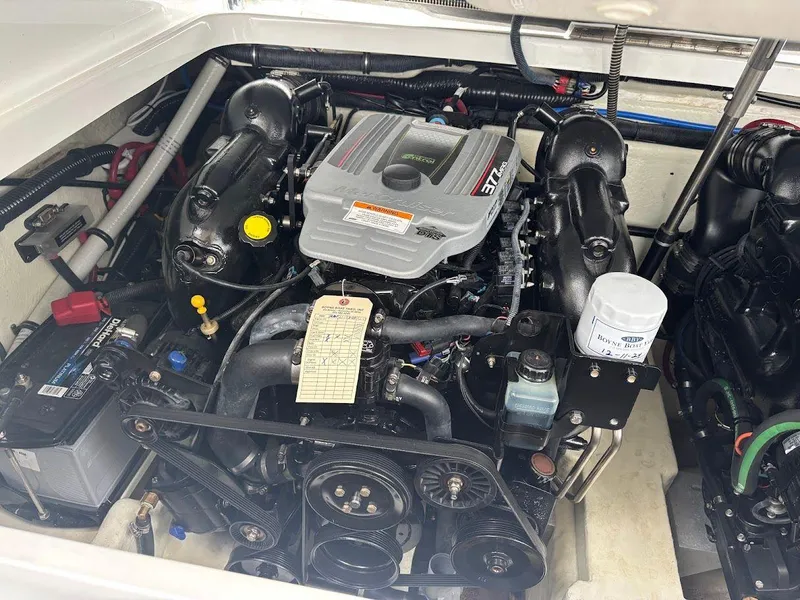 Slide: The Image of 2013 Formula 310 Sun Sport 13 - 13