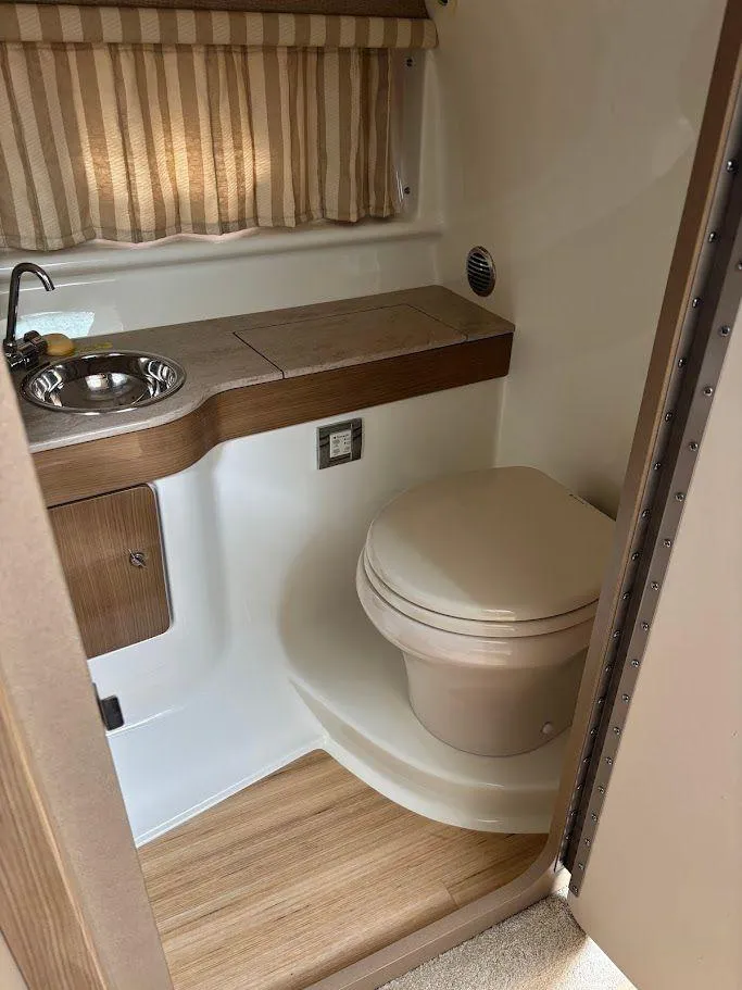 Slide: The Image of 2013 Formula 310 Sun Sport 24 - 24