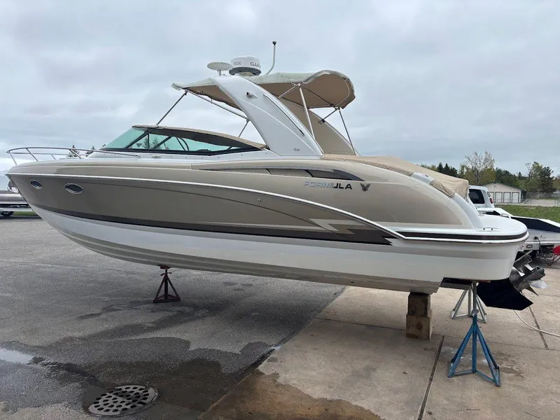 Slide: The Image of 2013 Formula 310 Sun Sport 3 - 3