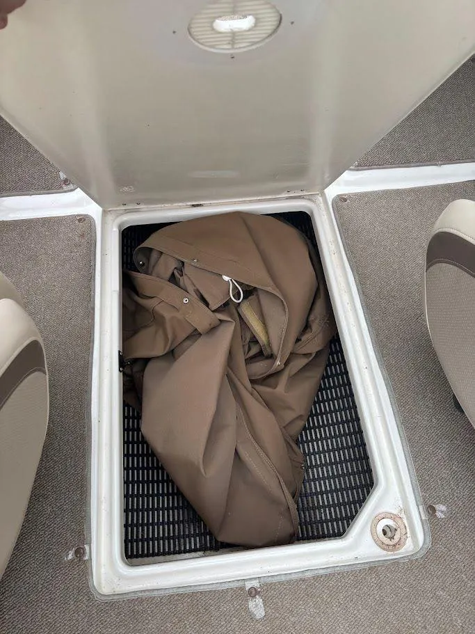 Slide: The Image of 2006 Chaparral 210 SSi 16 - 16