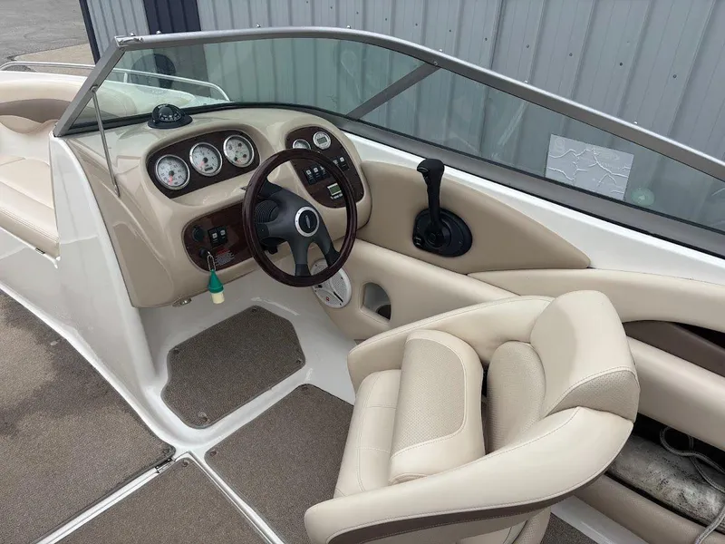 Slide: The Image of 2006 Chaparral 210 SSi 8 - 8