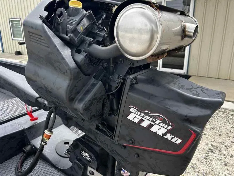 Slide: The Image of 2025 Gator Tail 1754 Extreme Series outboard motor, close-up view. - 11