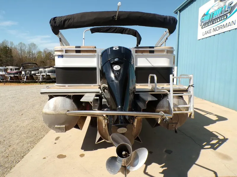 Slide: The Image of 2018 Crestliner 220 RALLY pontoon boat with outboard motor, docked at Lake Norman. - 16
