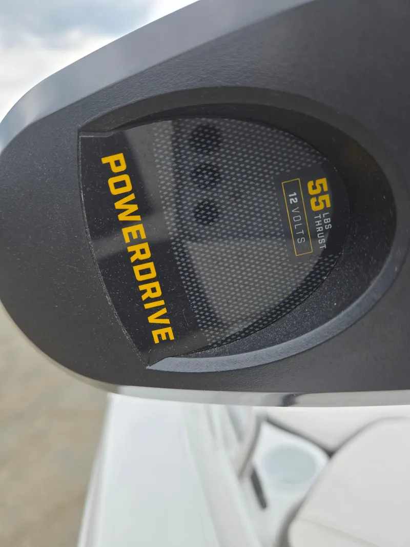 Slide: The Image of PowerDrive motor display on a 2019 Tahoe 500 TF boat, showing 55 lbs thrust, 12 volts. - 26
