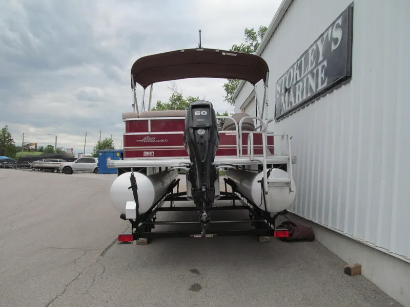 Slide: The Image of 2014 Sun Tracker Party Barge 20 DLX pontoon boat at Stokley's Marine. - 4