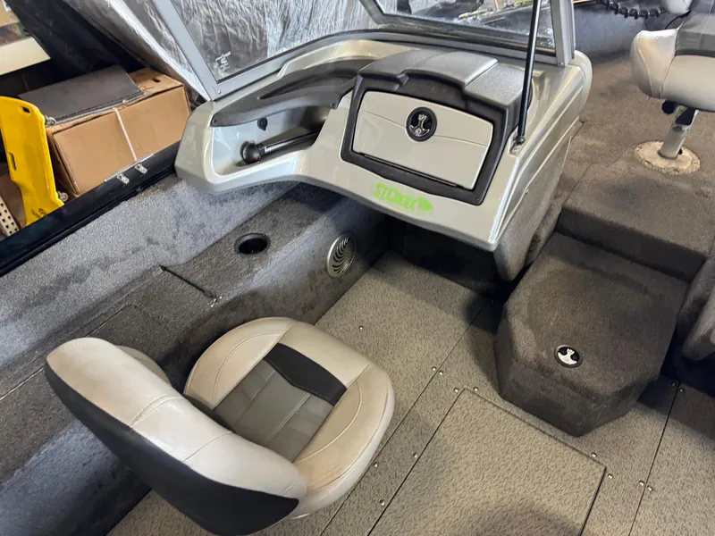 Slide: The Image of Tracker Pro Guide V-175 Combo 2018 - 9