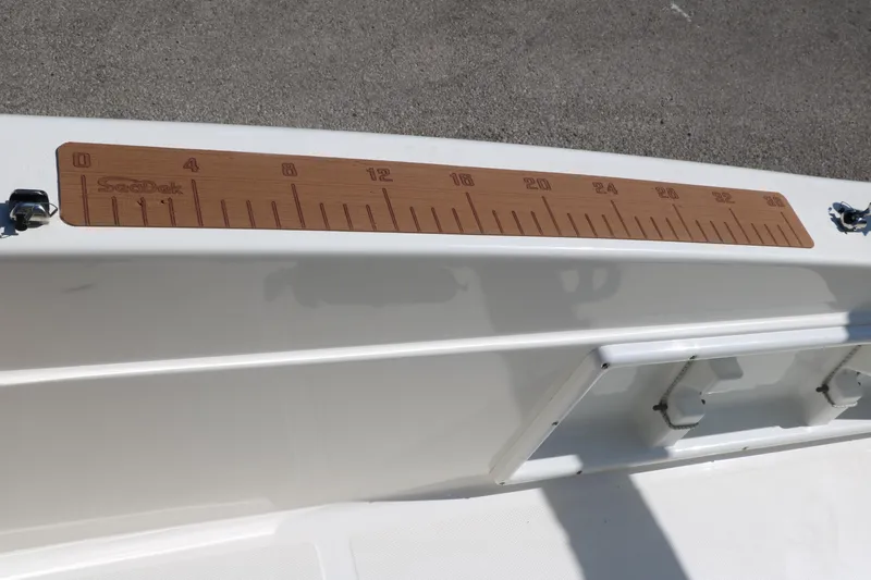 Slide: The Image of 2020 NauticStar 211 Hybrid with Minn Kota Terrova trolling motor on deck. - 41