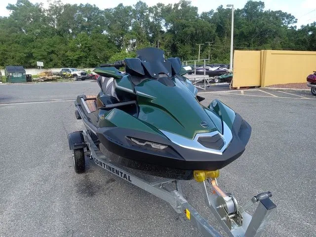 Slide: The Image of Kawasaki Ultra 160 2025 - 4