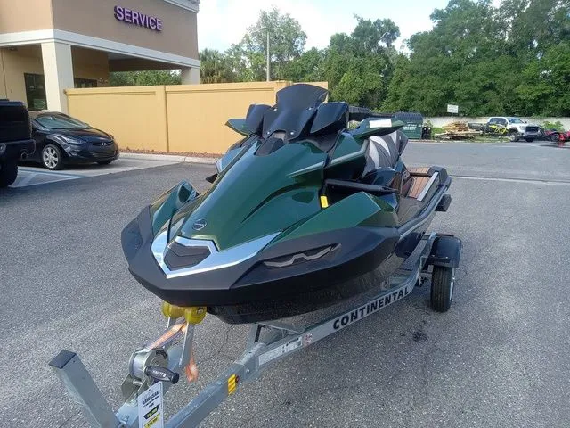 Slide: The Image of Kawasaki Ultra 160 2025 - 6