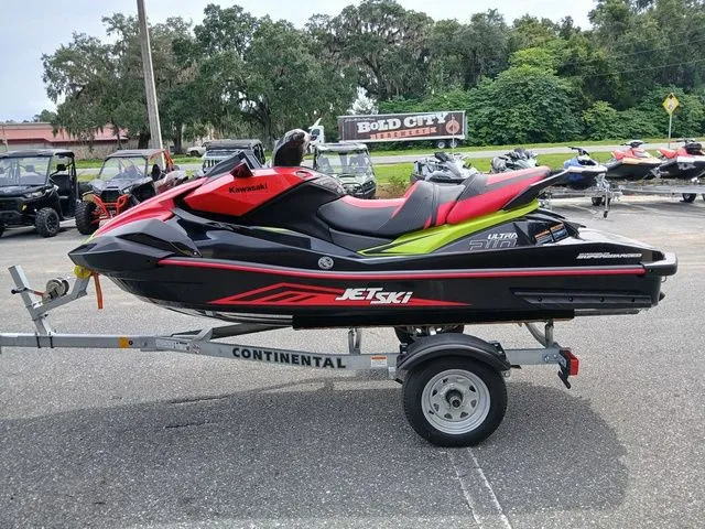 Slide: The Image of Kawasaki Ultra® 310X 2025 - 1