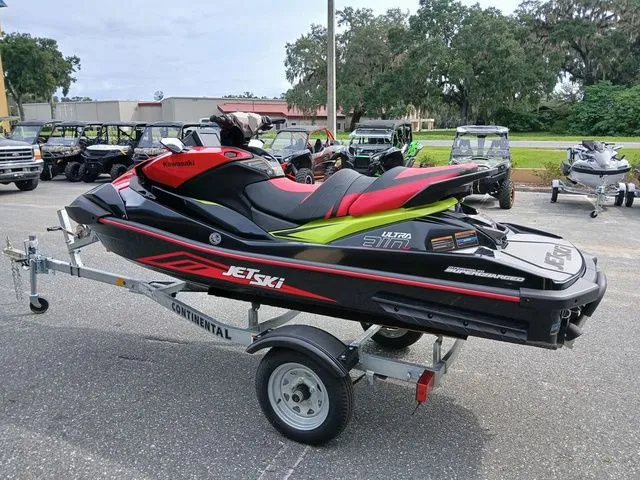 Slide: The Image of Kawasaki Ultra® 310X 2025 - 11