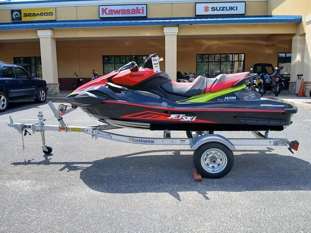 Slide: The Image of Kawasaki Ultra® 310X 2025 - 11