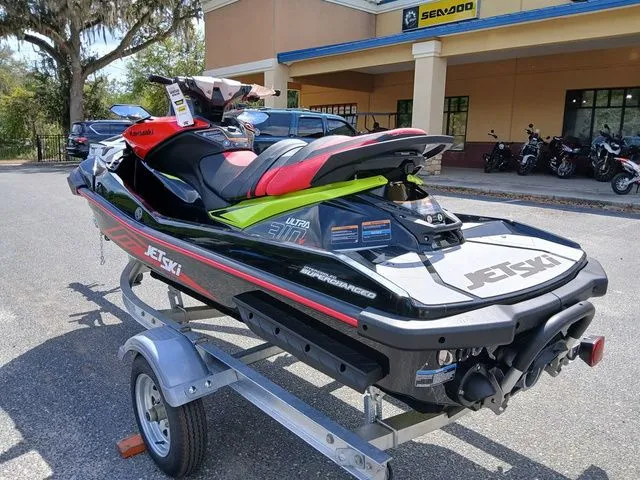 Slide: The Image of Kawasaki Ultra® 310X 2025 - 14