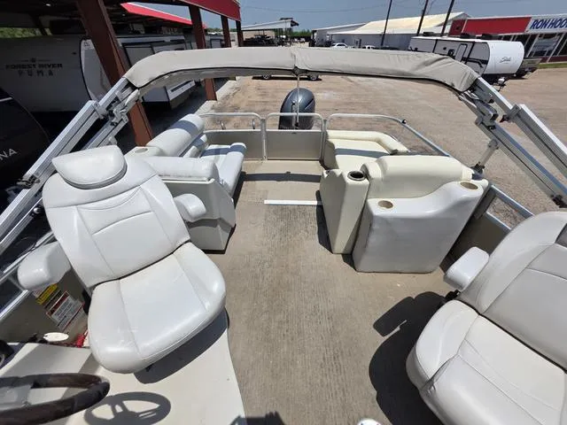 Slide: The Image of 2013 Bennington 2275GLW pontoon boat with spacious seating and modern design. - 8
