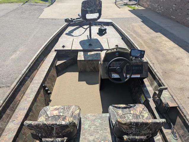 Slide: The Image of G3 Gator Tough 17 SC 2025 - 5