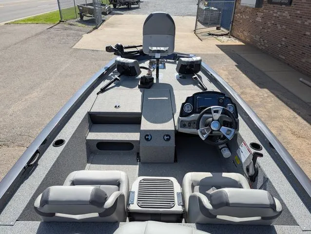 Slide: The Image of G3 Sportsman 1810 2025 - 5