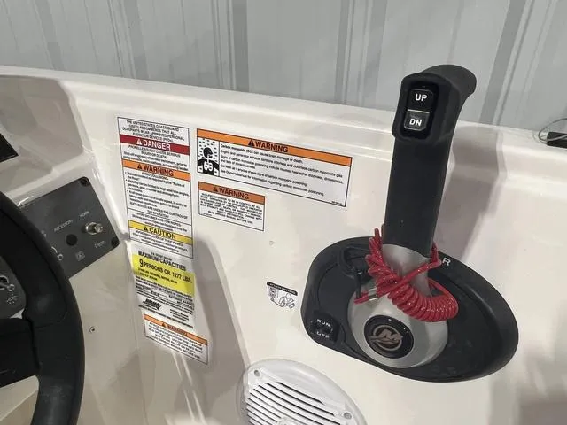 Slide: The Image of Bayliner Element E18 2025 - 18