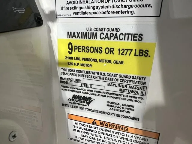 Slide: The Image of Bayliner Element E18 2025 - 23