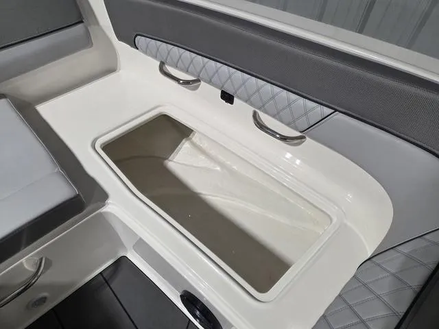 Slide: The Image of Bayliner D22I 2025 - 26