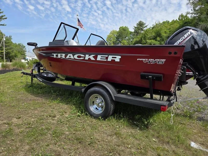 Slide: The Image of Tracker PG V175 CB 2025 - 3