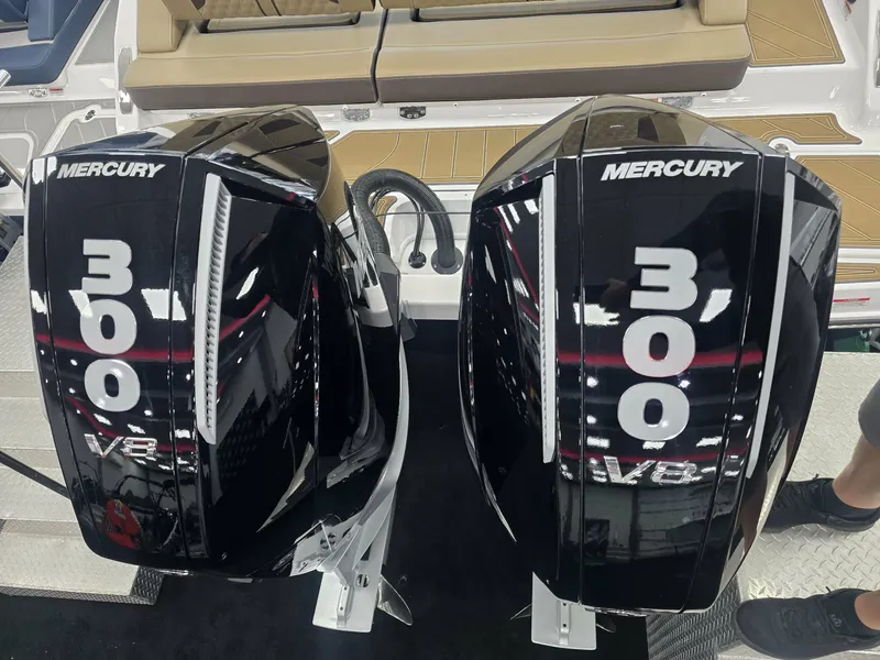 Slide: The Image of Monterey ELITE 30` 2027 - 6
