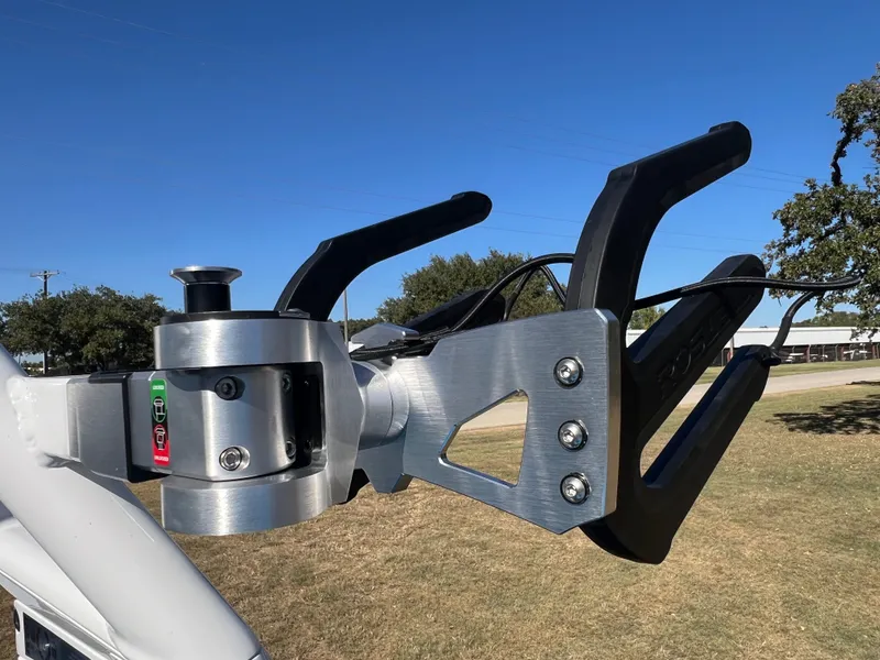 Slide: The Image of 2026 MOOMBA MAX - Image 25 - 25