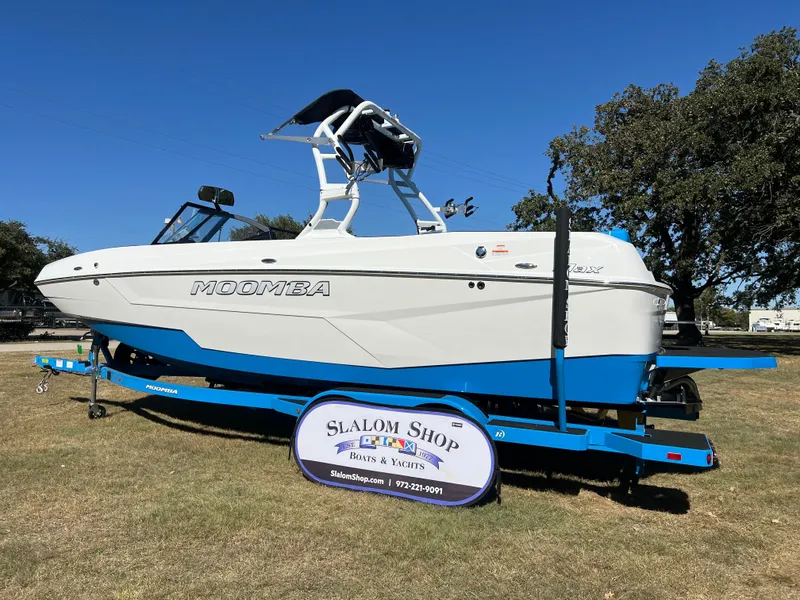 Slide: The Image of 2026 MOOMBA MAX - Image 5 - 5