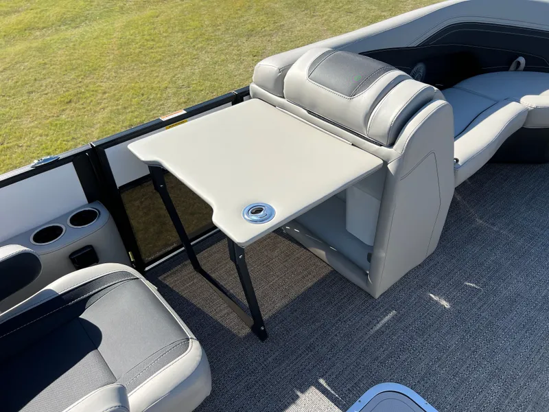 Slide: The Image of 2026 BARLETTA C22UC - Image 16 - 16