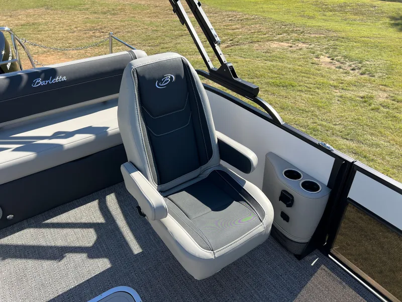 Slide: The Image of 2026 BARLETTA C22UC - Image 17 - 17