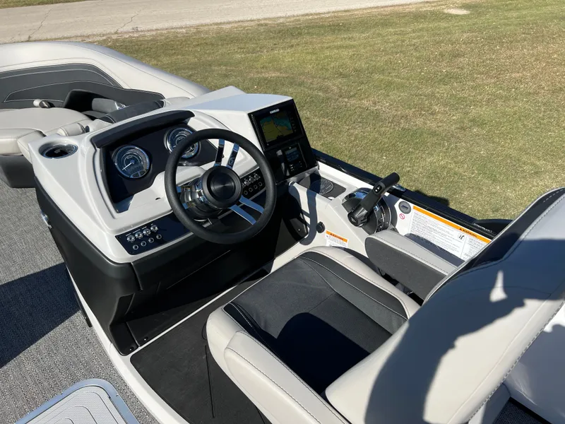 Slide: The Image of 2026 BARLETTA C22UC - Image 19 - 19