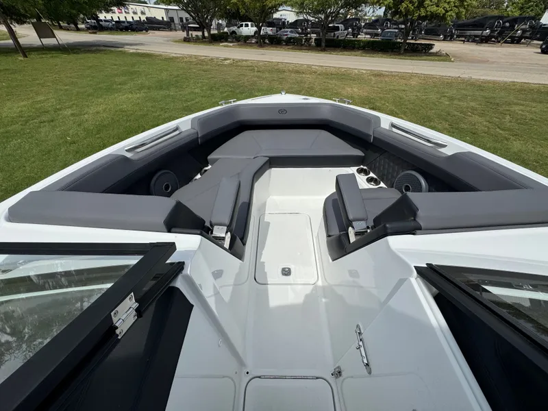 Slide: The Image of 2026 COBALT R6 - Image 17 - 17