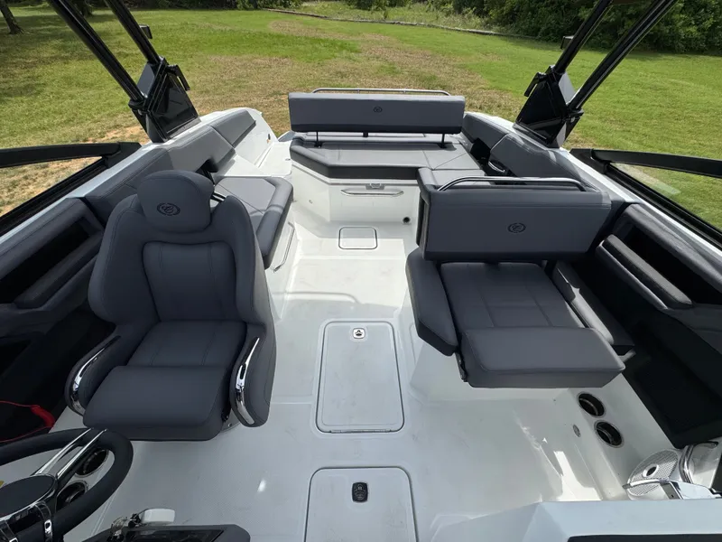 Slide: The Image of 2026 COBALT R6 - Image 19 - 19