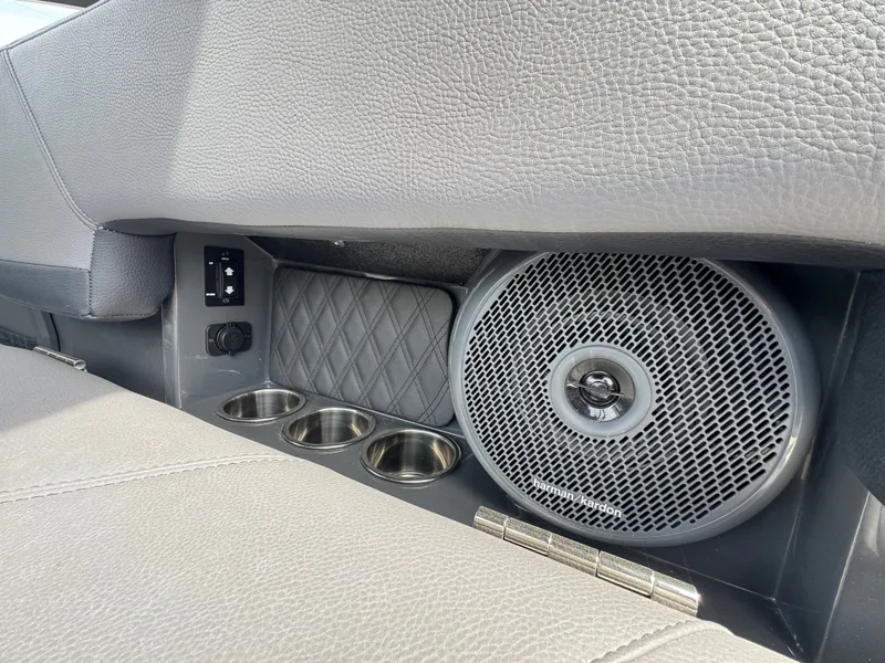 Slide: The Image of 2026 COBALT R6 - Image 21 - 21