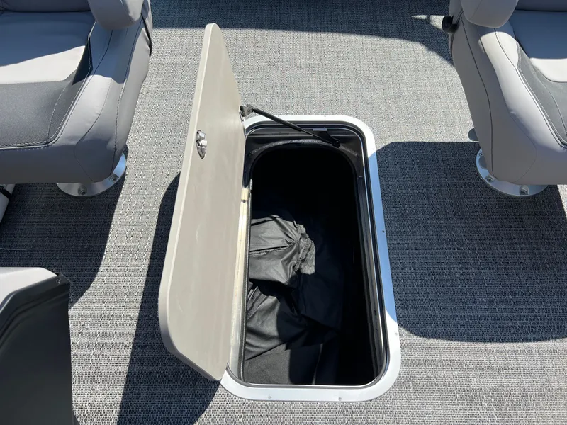 Slide: The Image of 2026 BARLETTA A22UC - Image 20 - 20