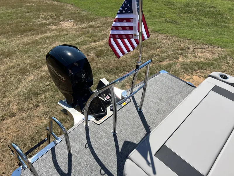 Slide: The Image of 2026 BARLETTA A22UC - Image 27 - 27