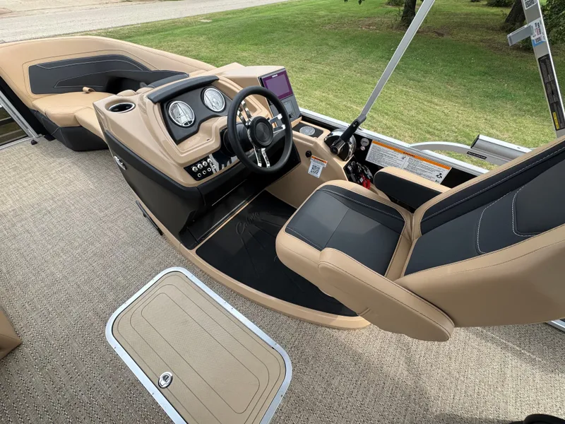 Slide: The Image of 2026 BARLETTA C22UC - Image 16 - 16