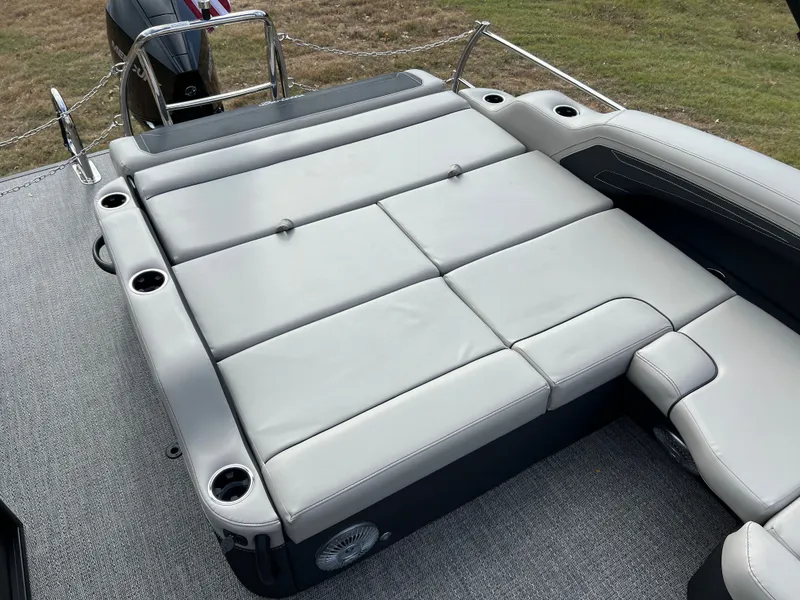 Slide: The Image of 2026 BARLETTA C24U - Image 27 - 27