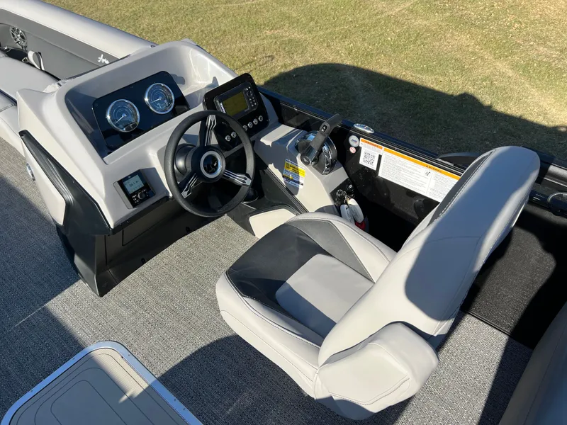 Slide: The Image of 2026 BARLETTA A24QC - Image 17 - 17