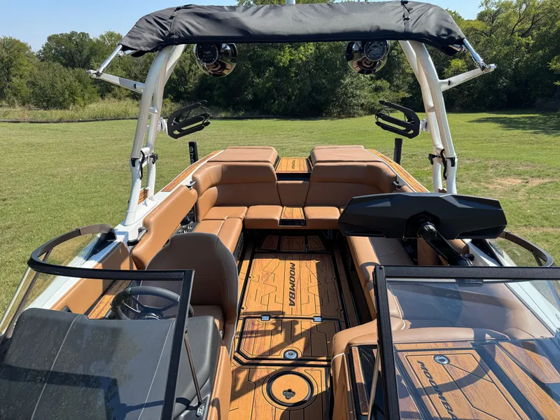 Slide: The Image of 2026 MOOMBA TYKON - Image 10 - 10