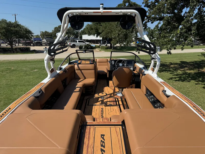 Slide: The Image of 2026 MOOMBA TYKON - Image 6 - 6